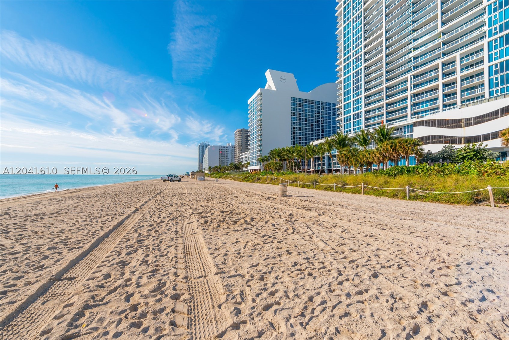 6801 Collins Ave #DOOR 606, Miami Beach FL 33141