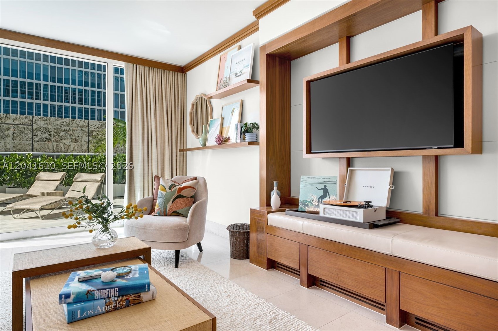 6801 Collins Ave #DOOR 606, Miami Beach FL 33141