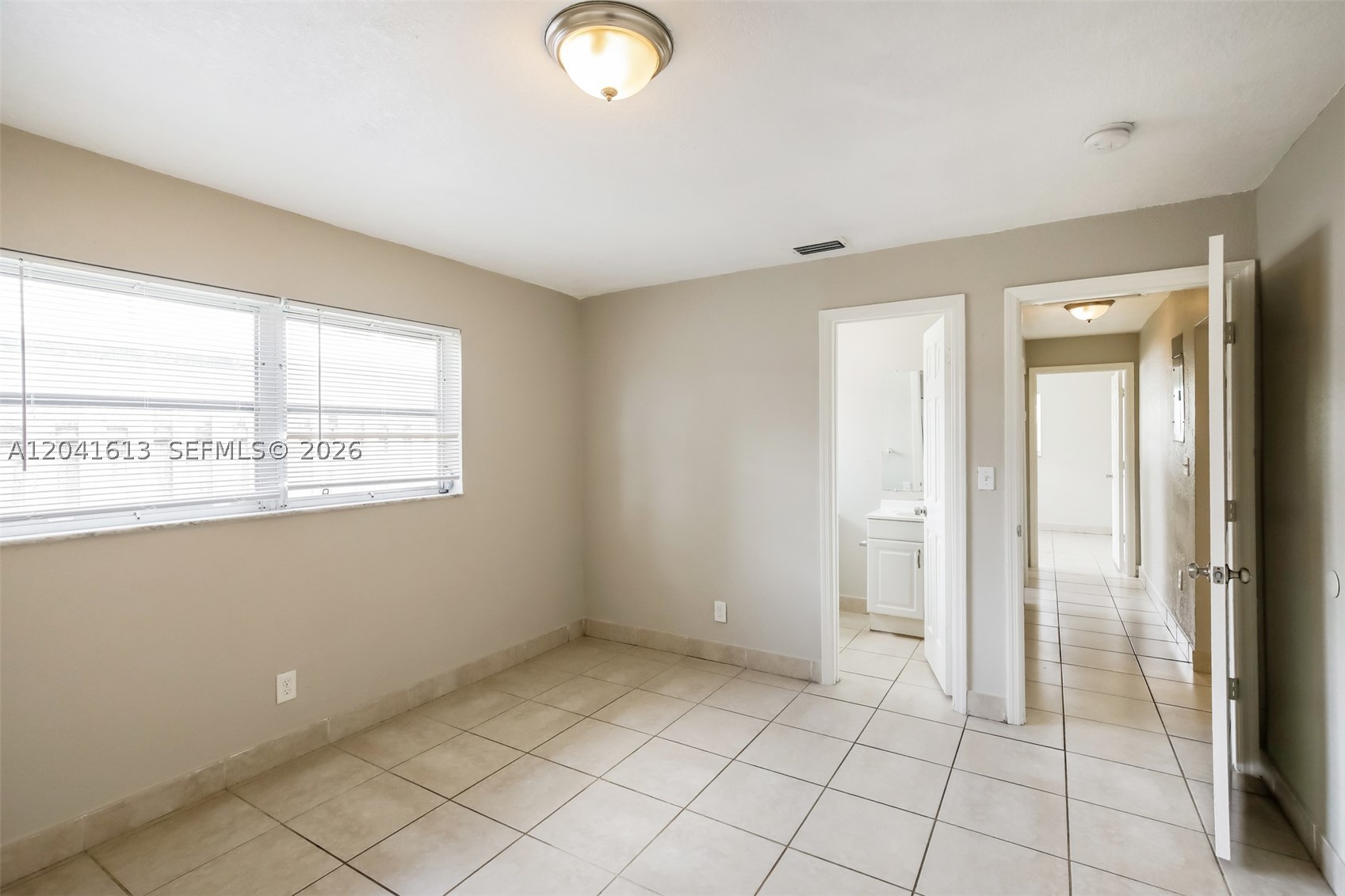 3333 NW 32nd Ct, Lauderdale Lakes FL 33309