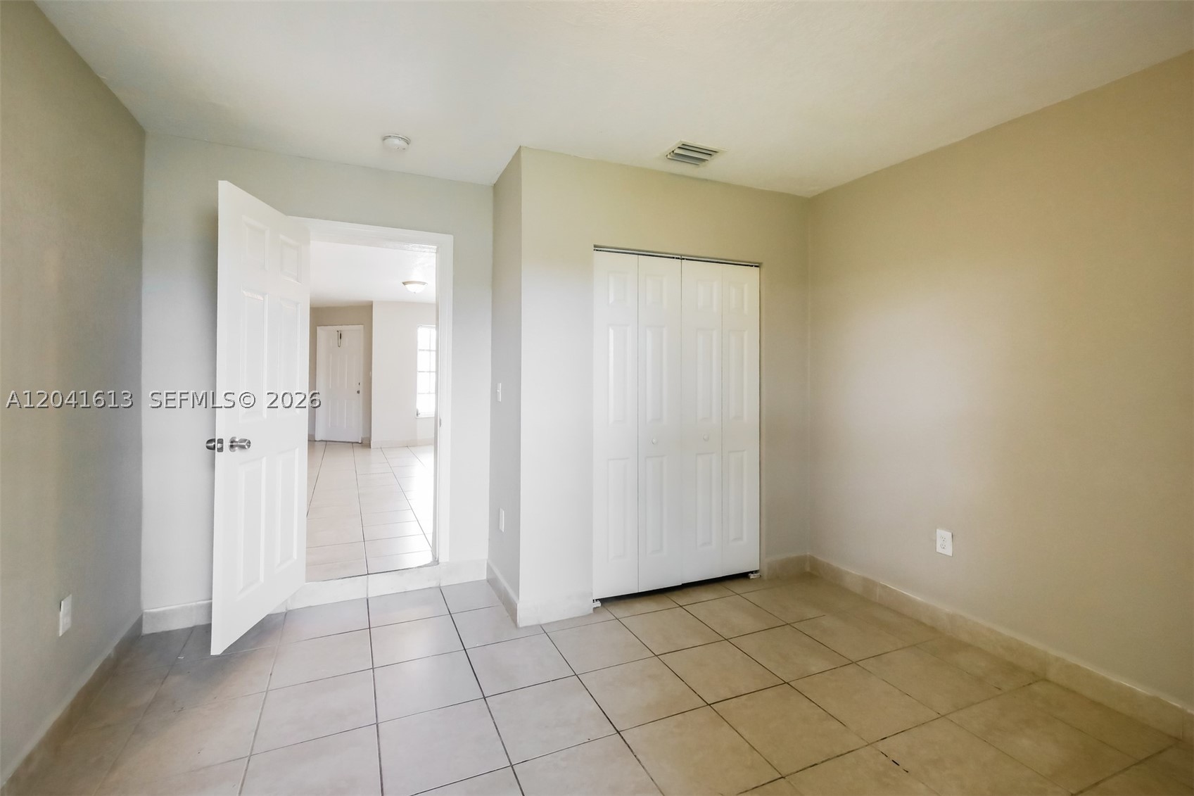 3333 NW 32nd Ct, Lauderdale Lakes FL 33309