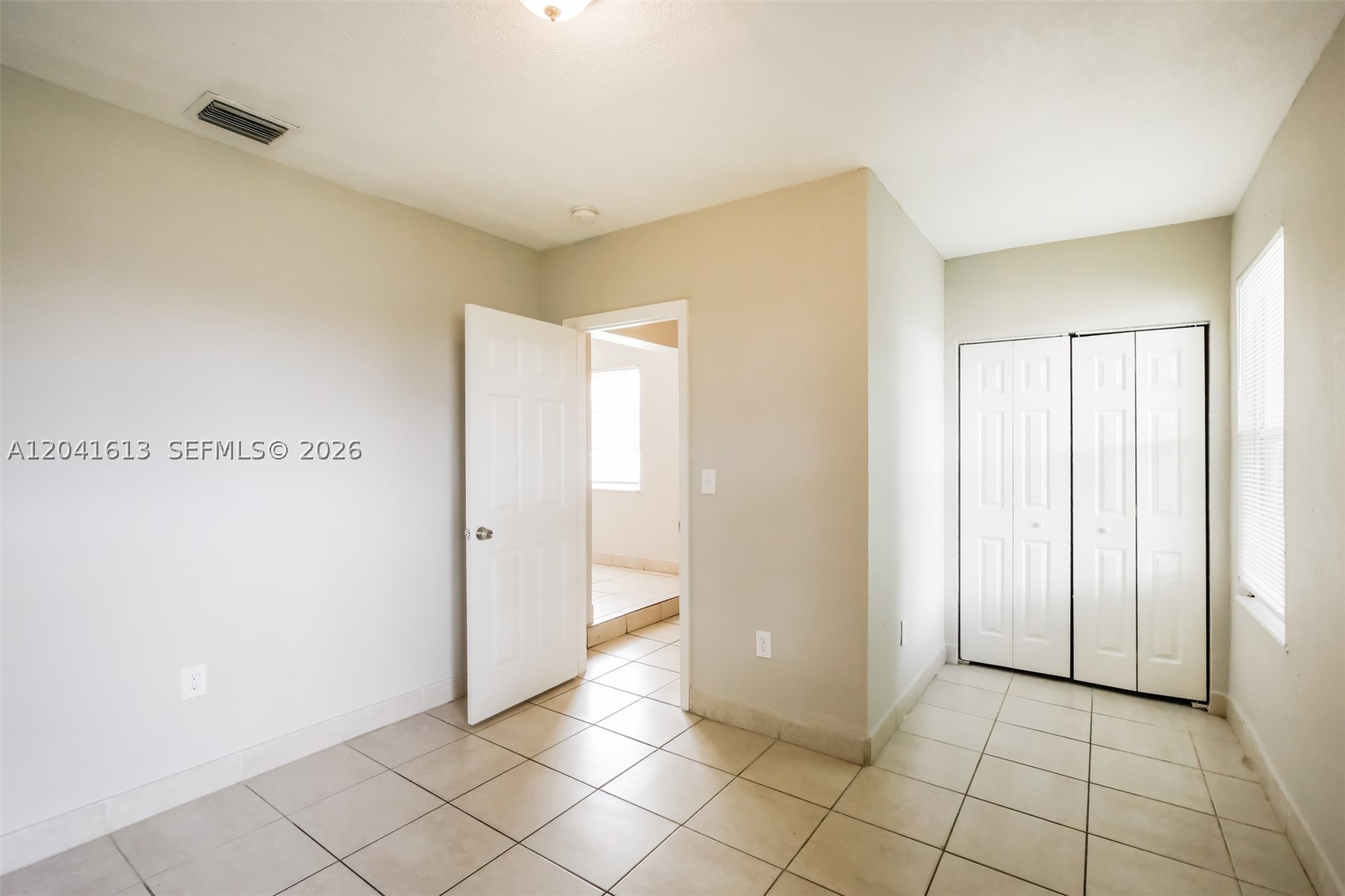 3333 NW 32nd Ct, Lauderdale Lakes FL 33309