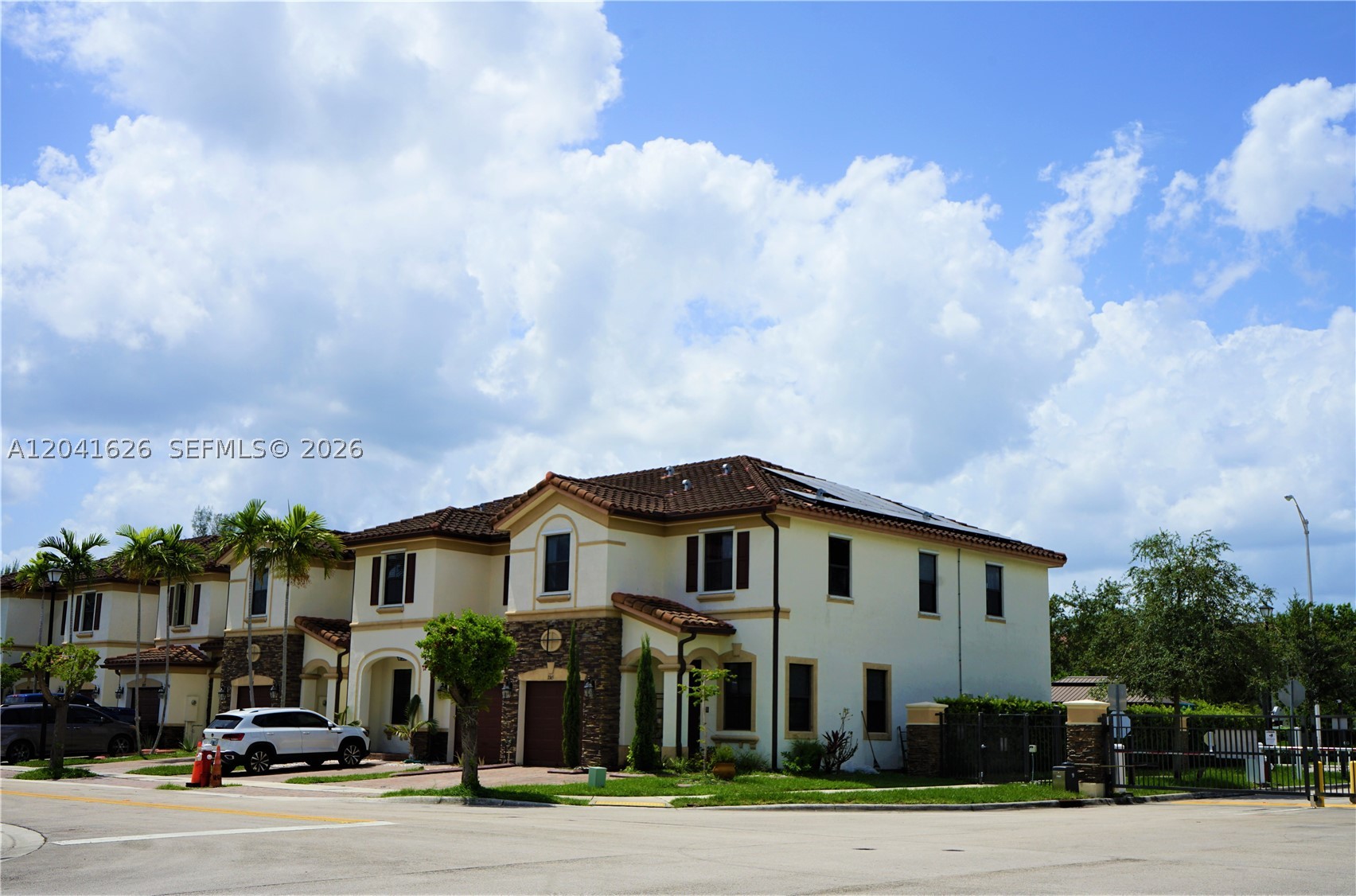 3365 W 91st Ter #3365, Hialeah FL 33018