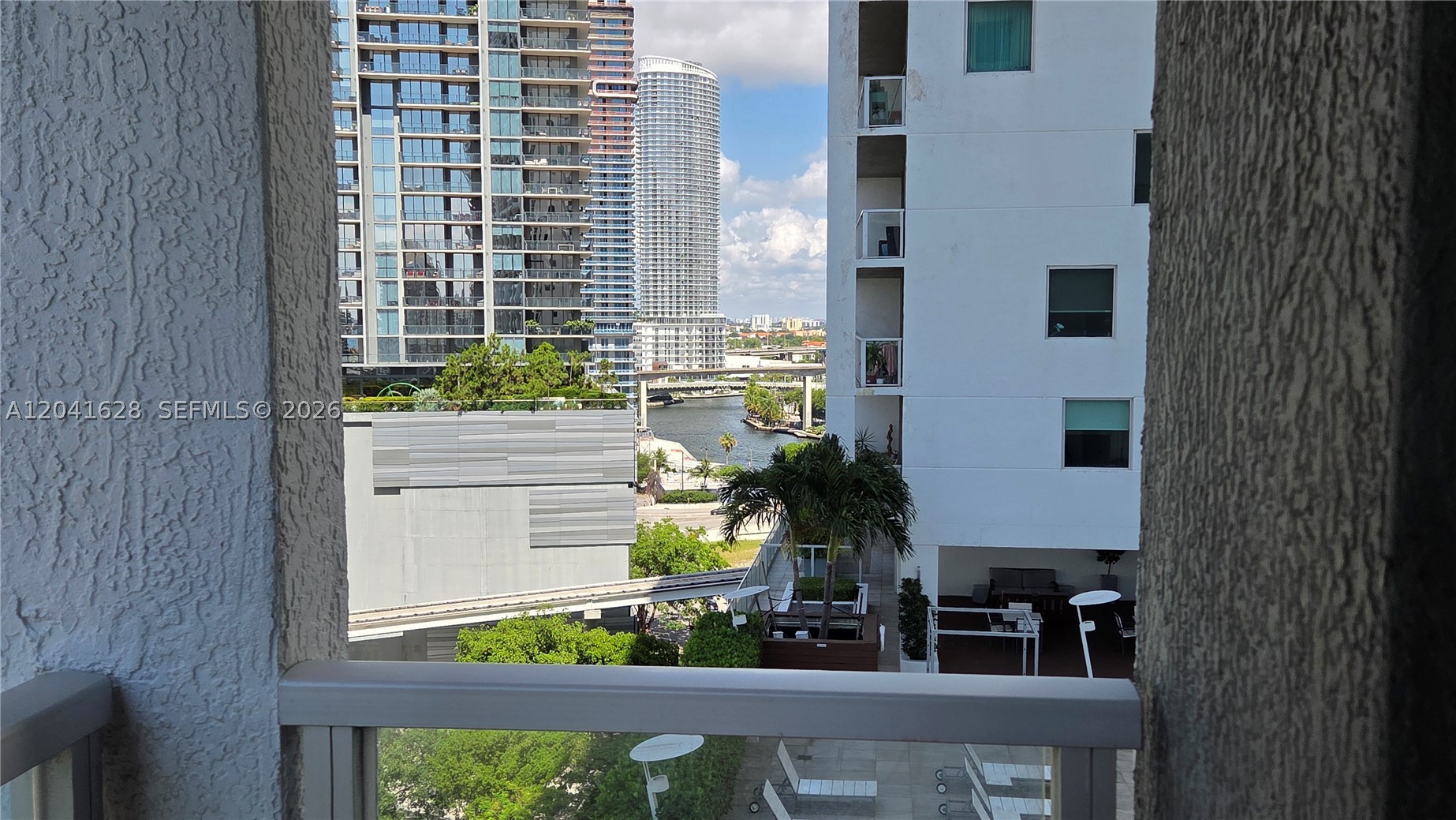 500 Brickell Ave #1410, Miami FL 33131
