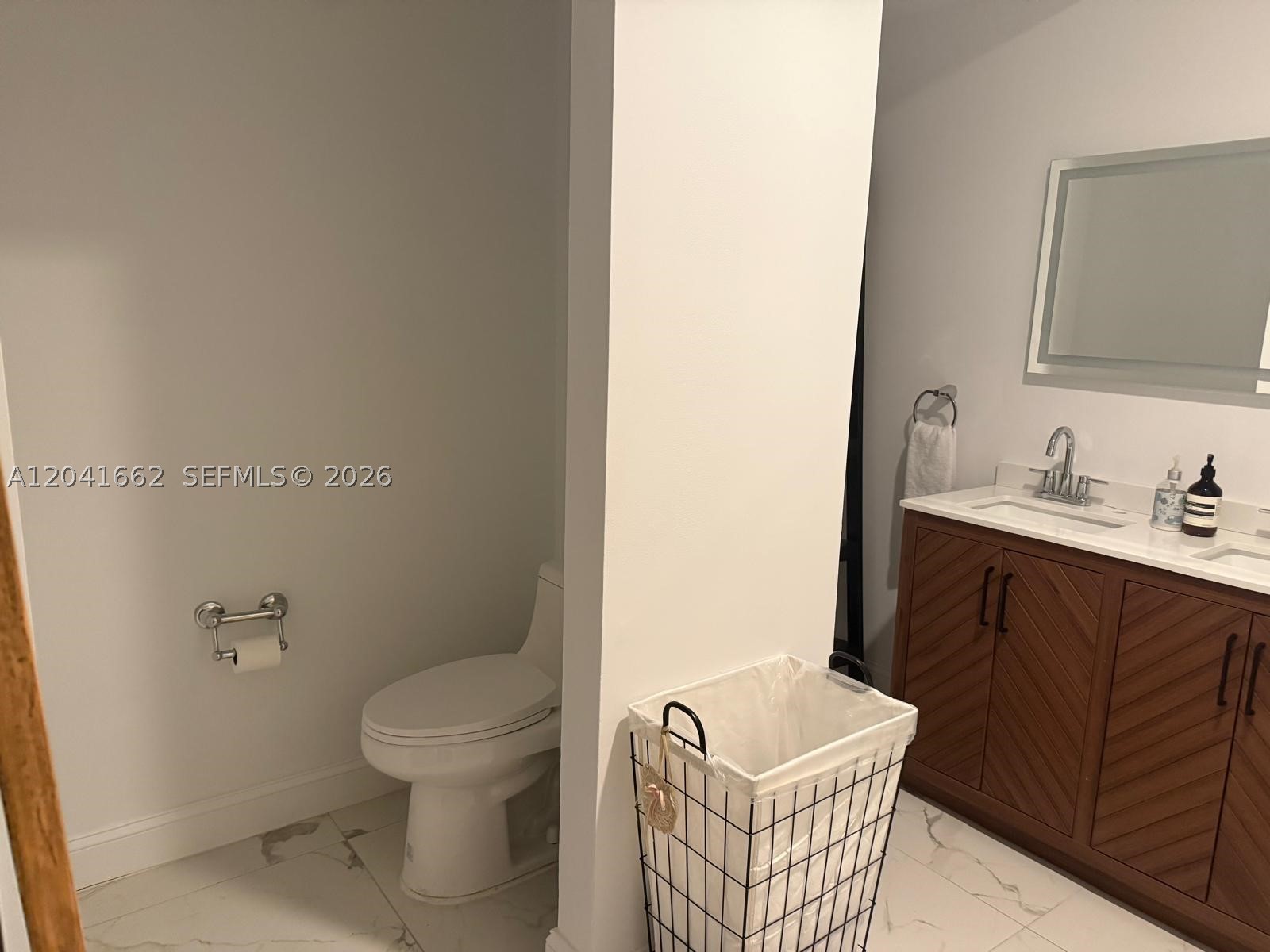 16101 Emerald Estates Dr #155, Weston FL 33331