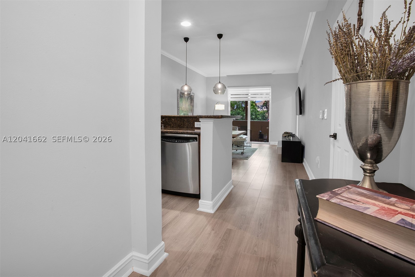 16101 Emerald Estates Dr #155, Weston FL 33331
