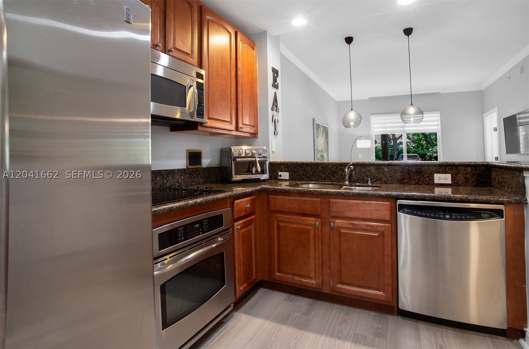 16101 Emerald Estates Dr #155, Weston FL 33331