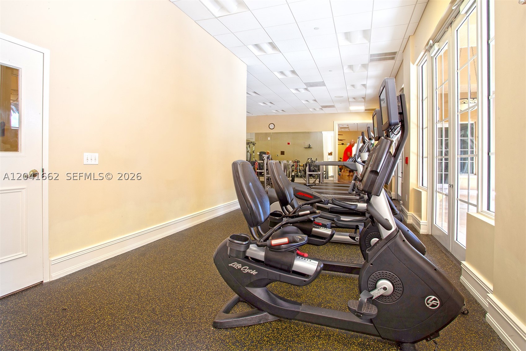 16101 Emerald Estates Dr #155, Weston FL 33331