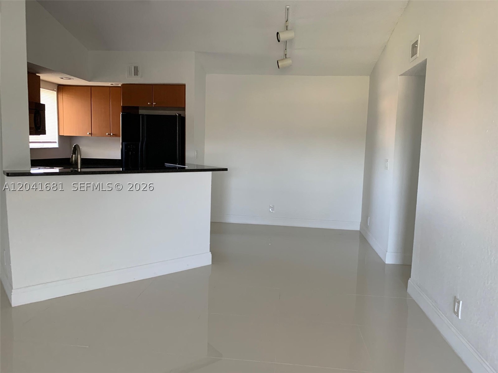 3330 Pinewalk Dr N #1621, Margate FL 33063