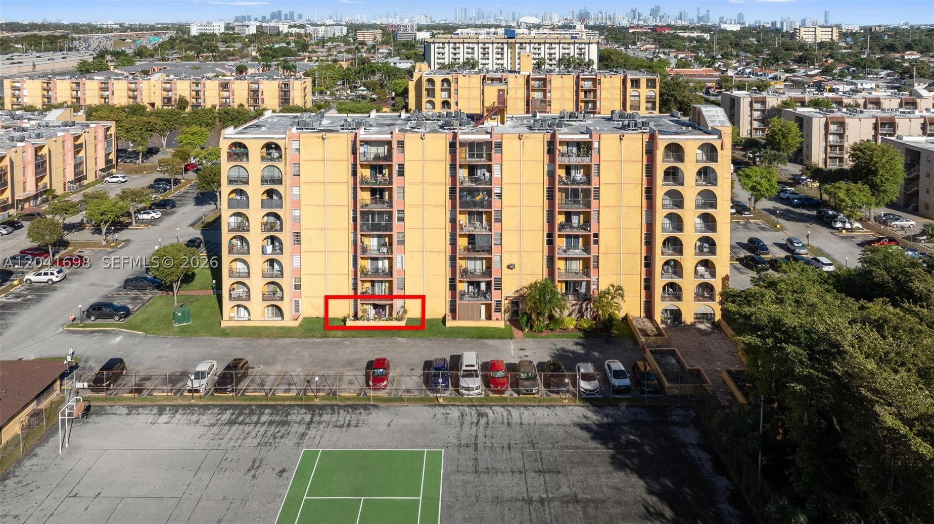 4801 NW 7th St #109-16, Miami FL 33126
