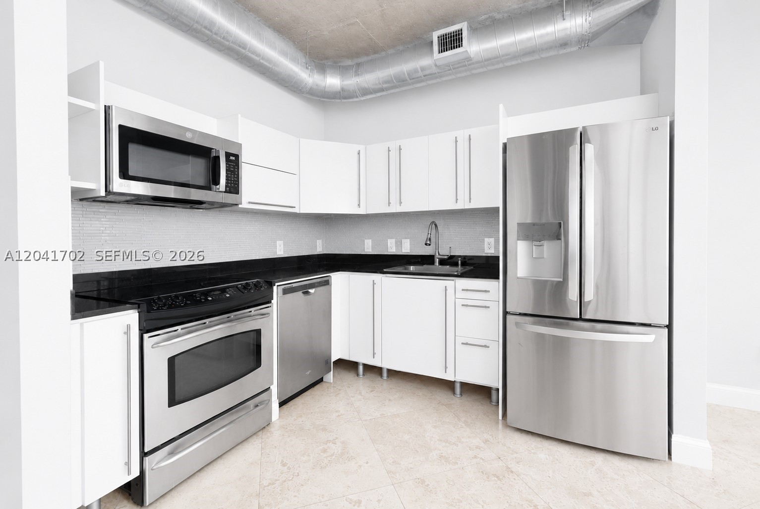 690 SW 1st Ct #3118, Miami FL 33130