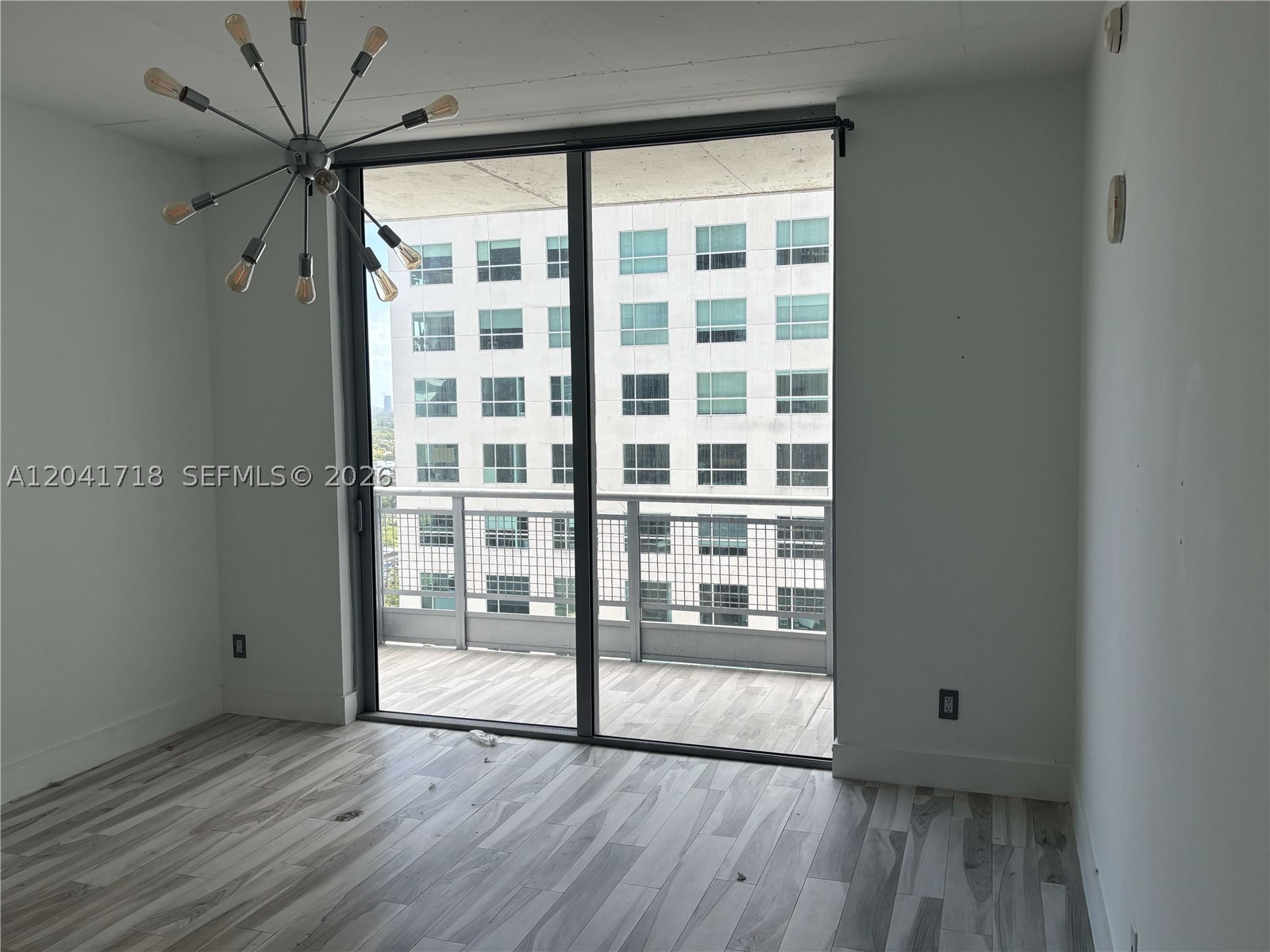 690 SW 1st Ct #2124, Miami FL 33130