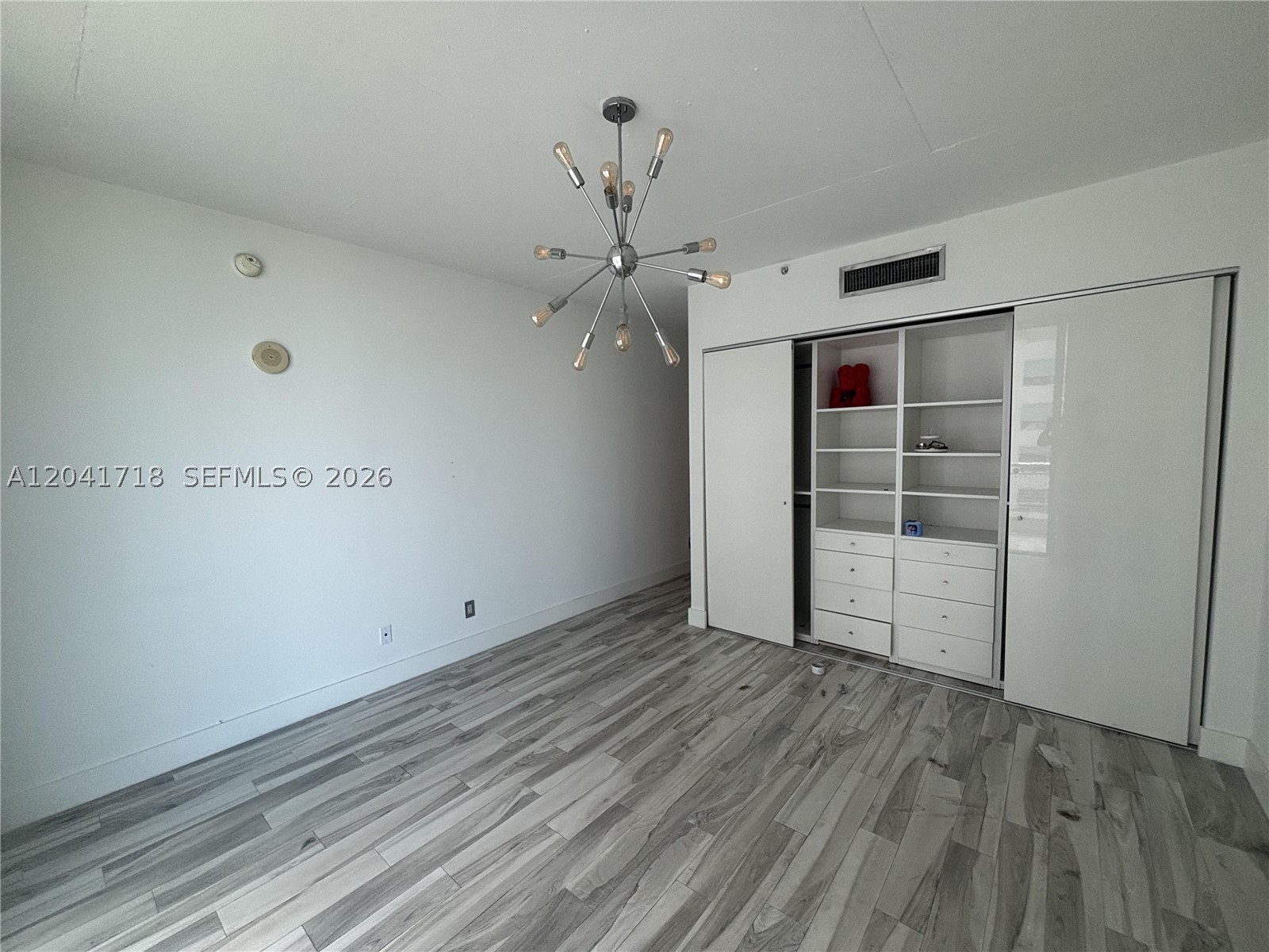 690 SW 1st Ct #2124, Miami FL 33130