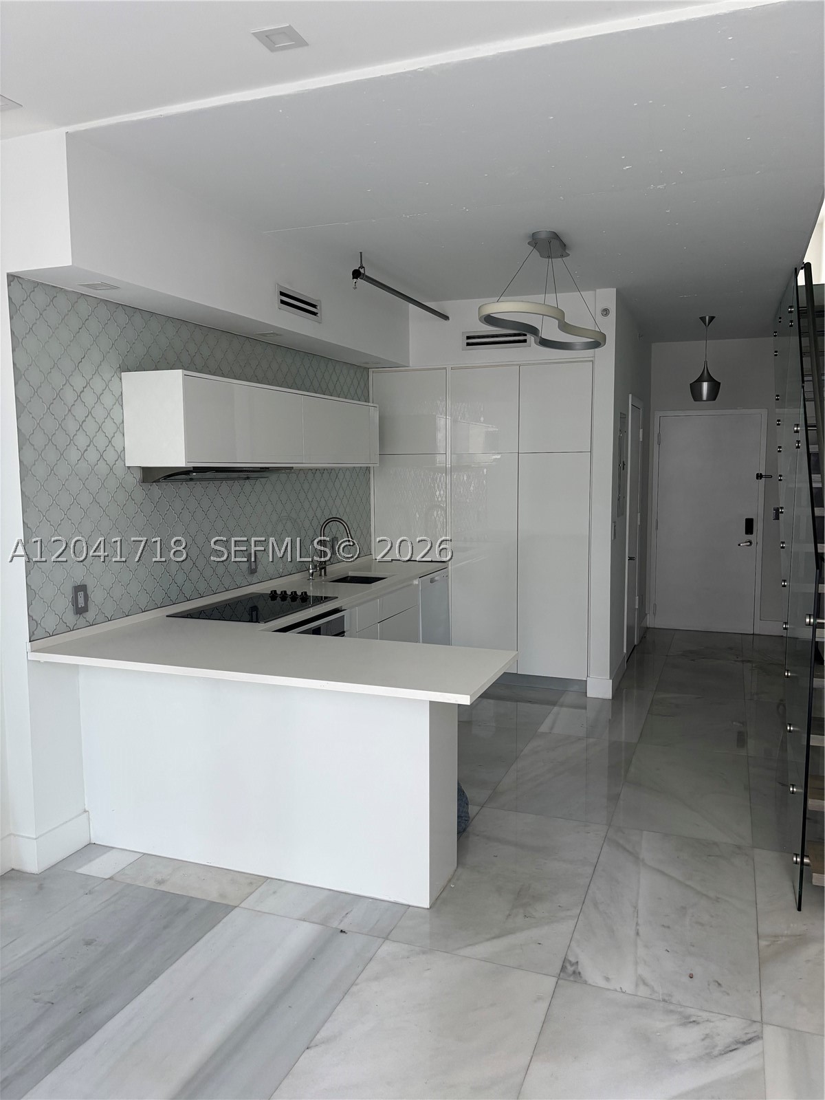690 SW 1st Ct #2124, Miami FL 33130