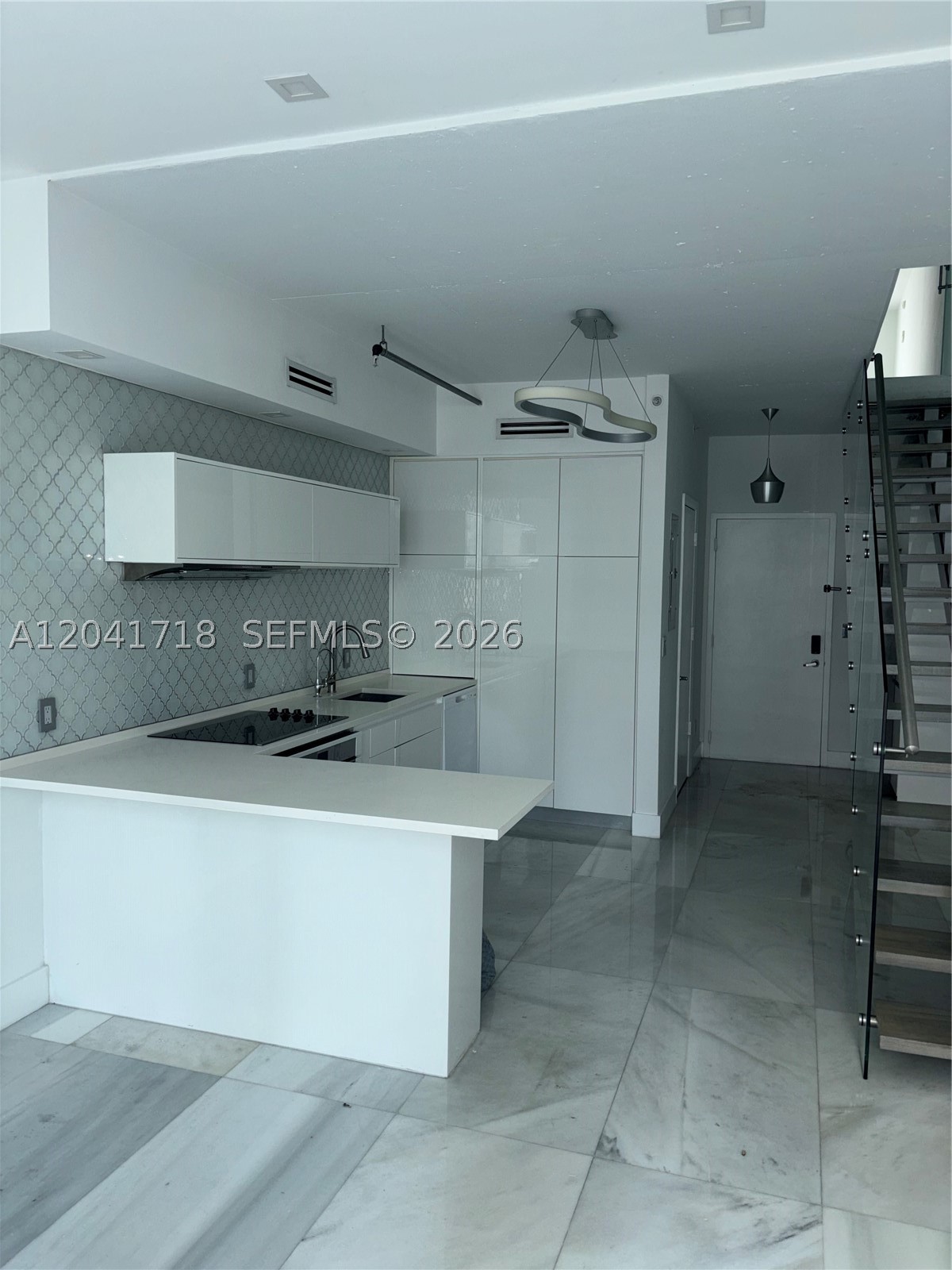 690 SW 1st Ct #2124, Miami FL 33130