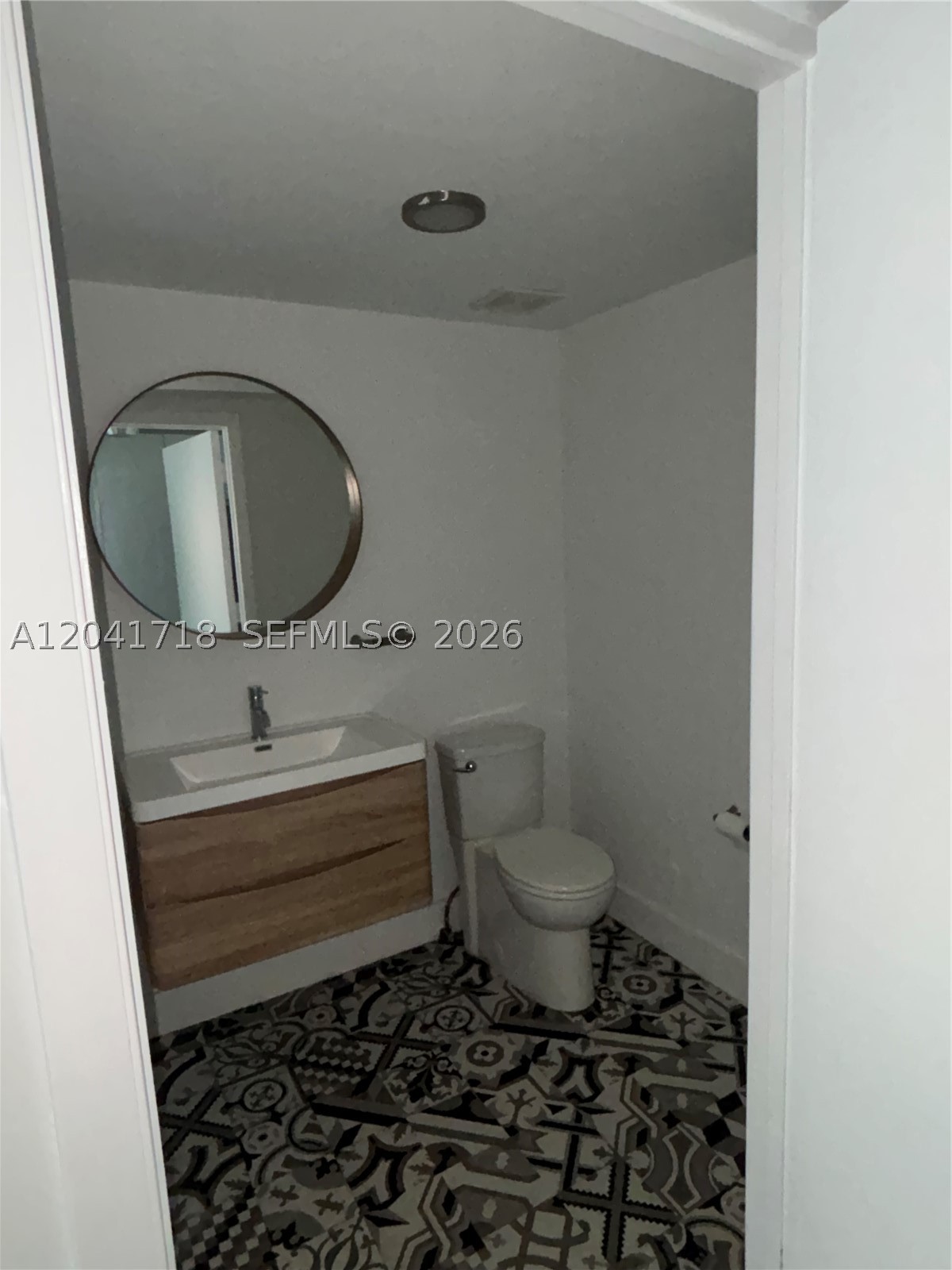 690 SW 1st Ct #2124, Miami FL 33130
