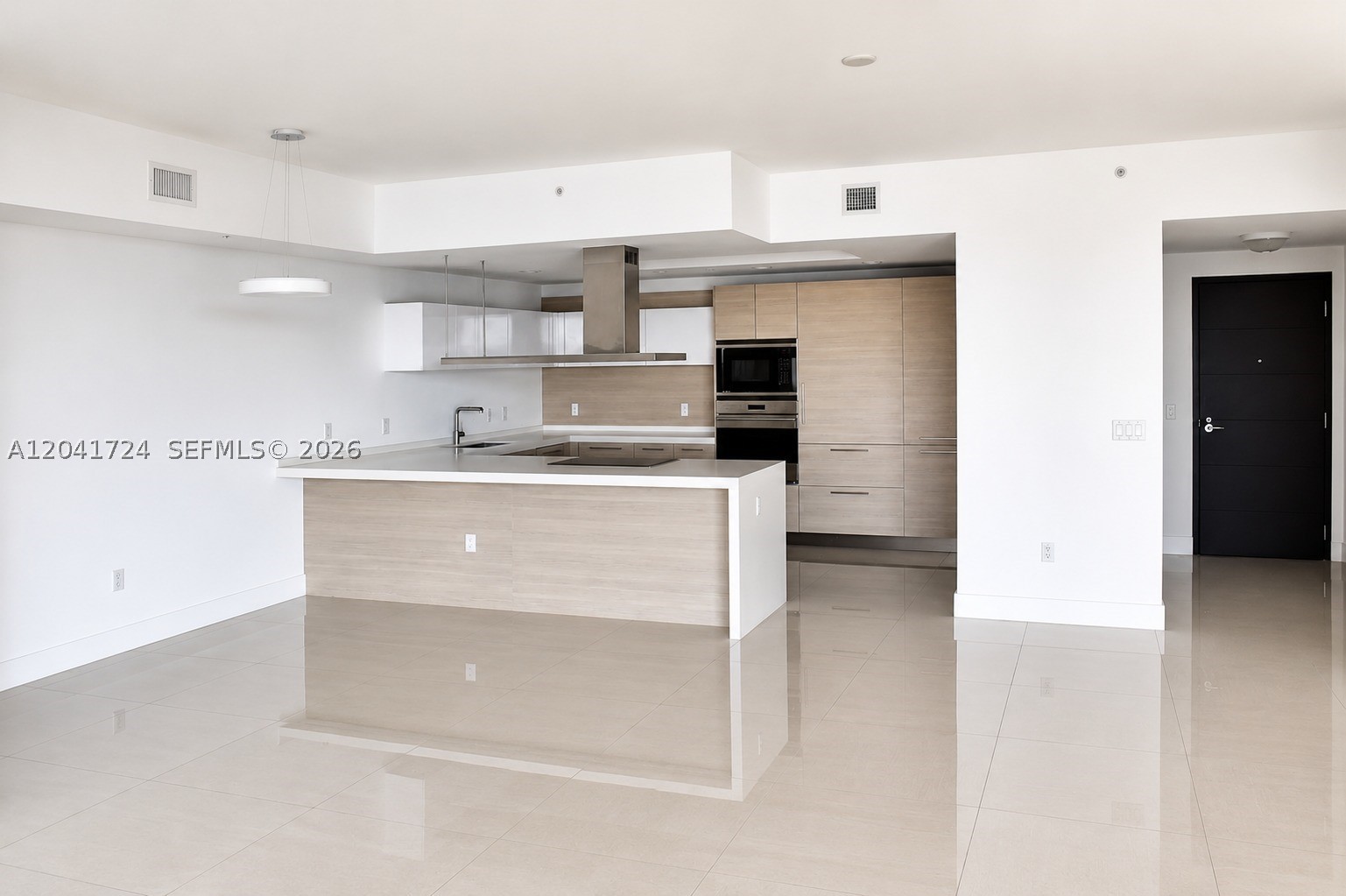 17301 Biscayne Blvd #1407, North Miami Beach FL 33160