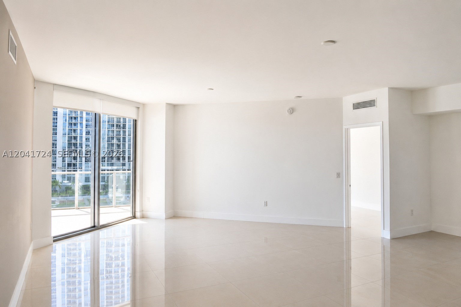 17301 Biscayne Blvd #1407, North Miami Beach FL 33160