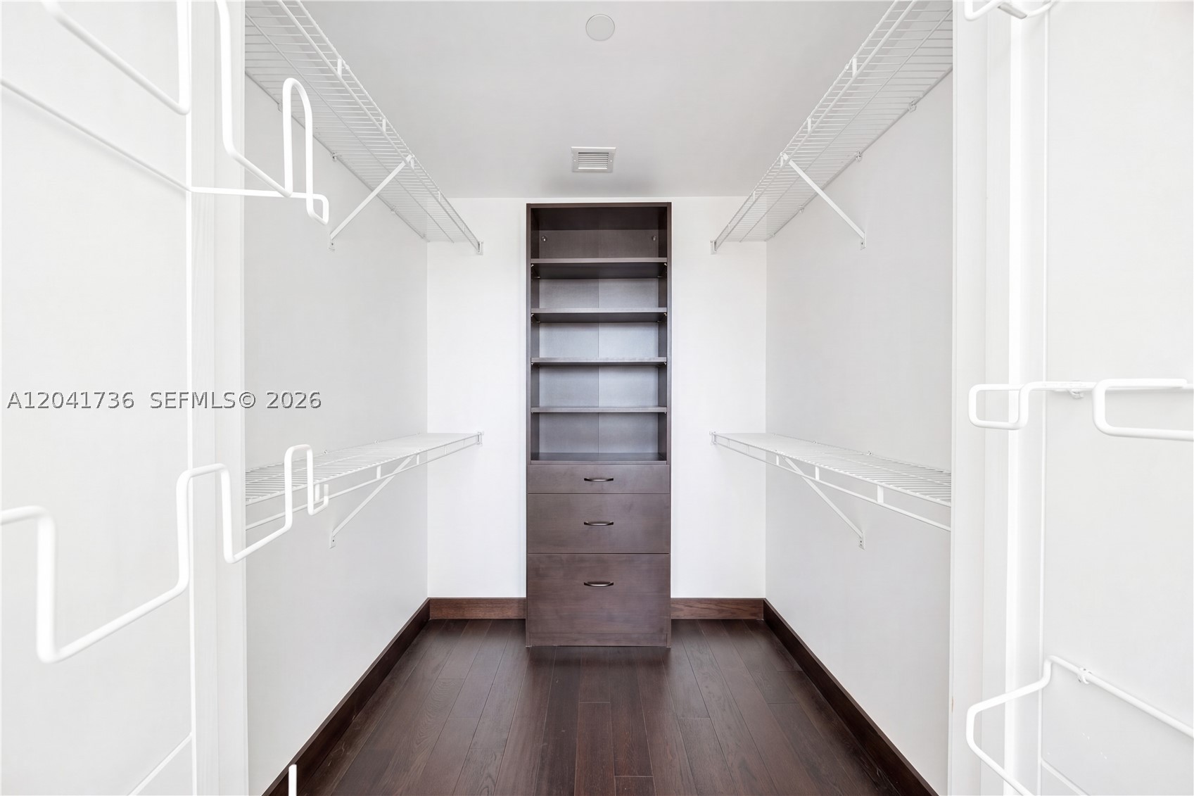 888 Biscayne Blvd #2101, Miami FL 33132