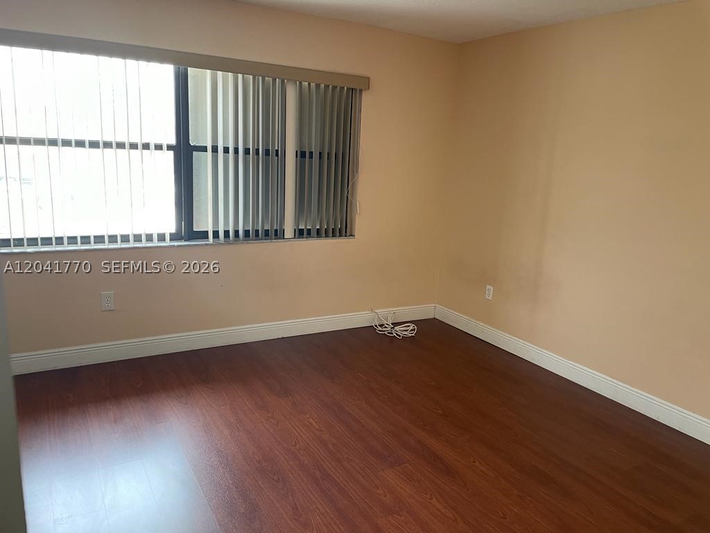 10851 SW 6th St #5, Sweetwater FL 33174