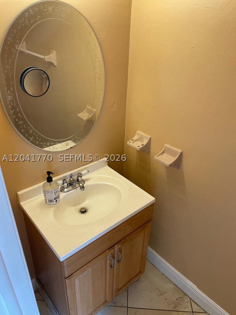 10851 SW 6th St #5, Sweetwater FL 33174