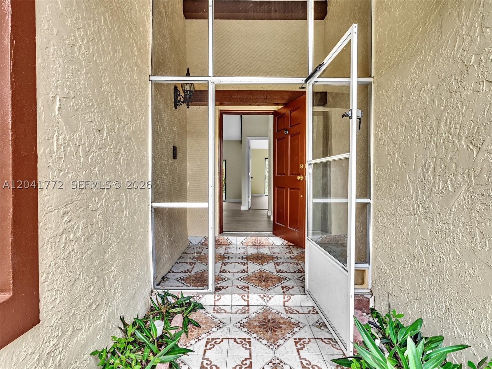 8813 Paradise Ct #8813, Tamarac FL 33321