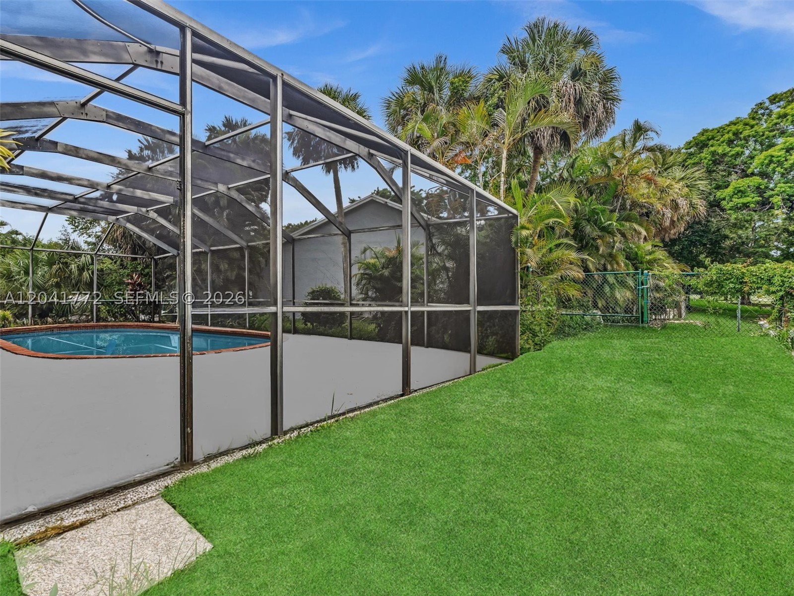 8813 Paradise Ct #8813, Tamarac FL 33321