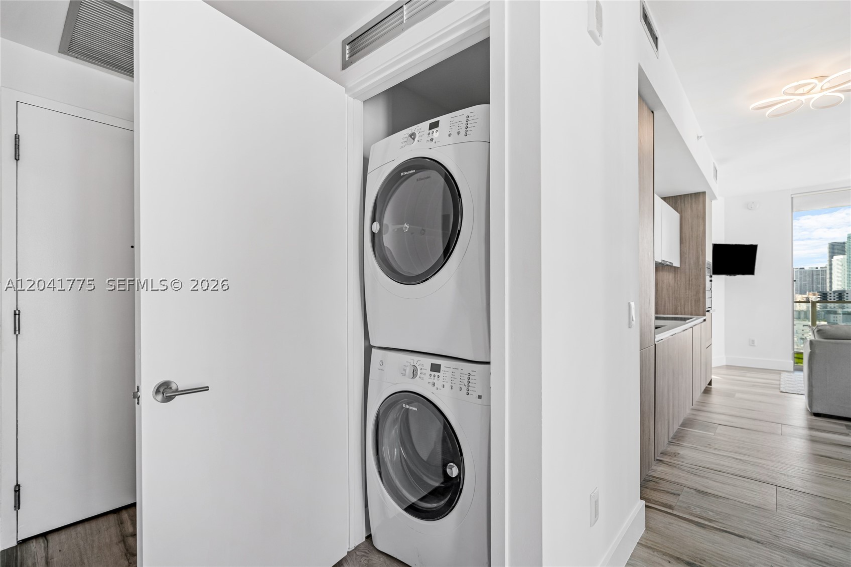2900 NE 7th Ave #1609, Miami FL 33137
