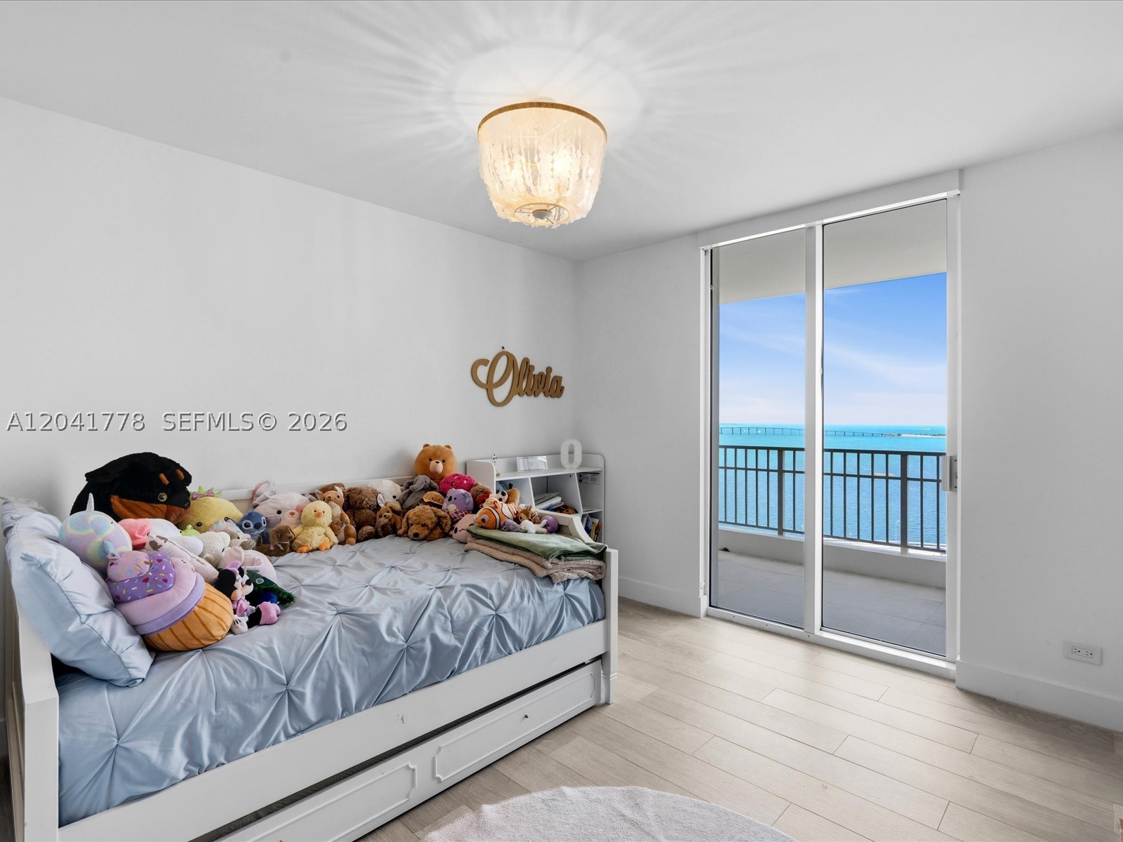 701 Brickell Key Blvd #1903, Miami FL 33131