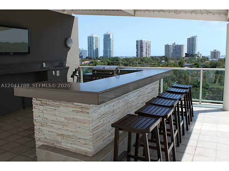 2525 SW 3 AV #1006, Miami FL 33129