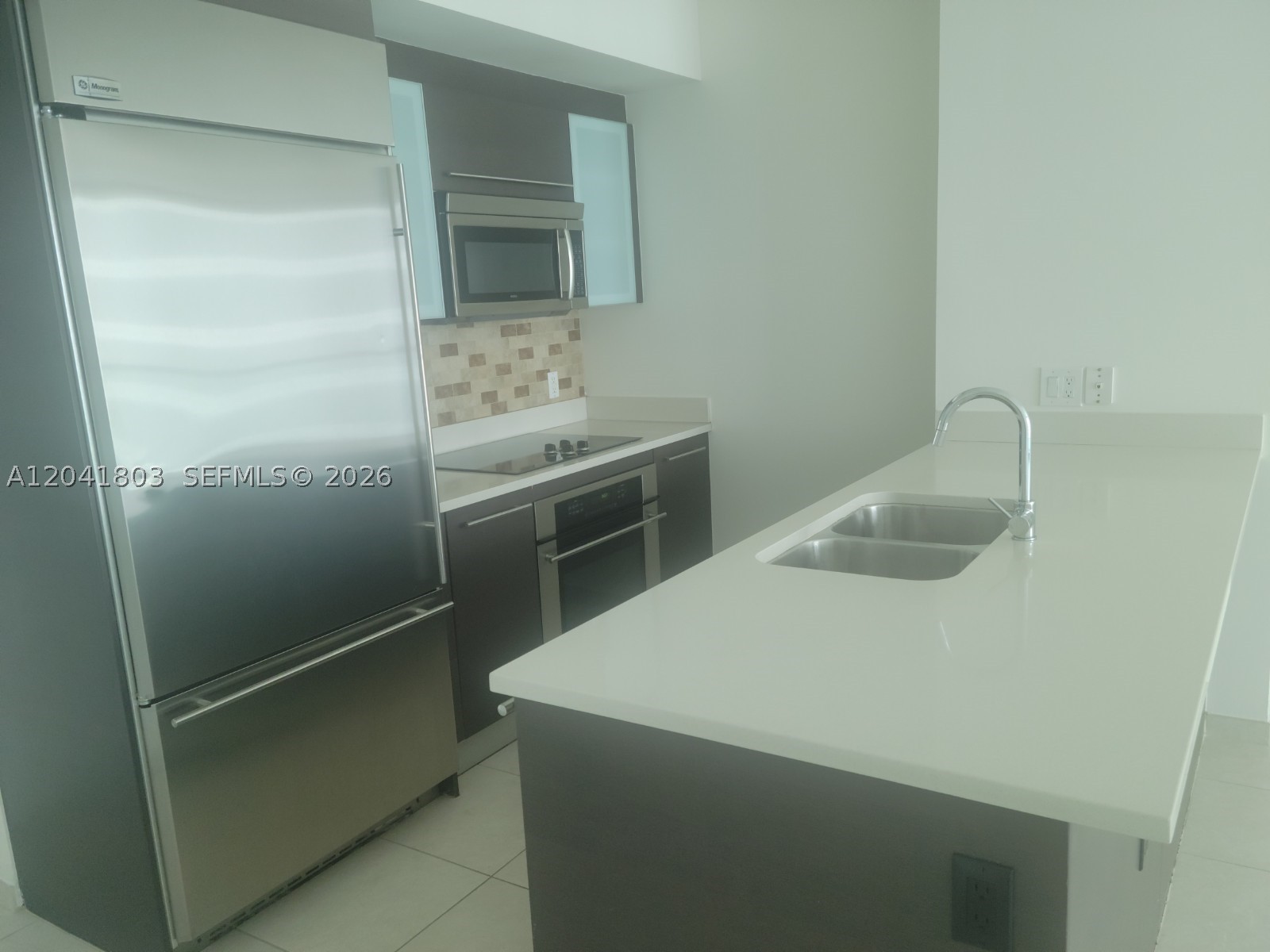 500 Brickell Ave #2604, Miami FL 33131