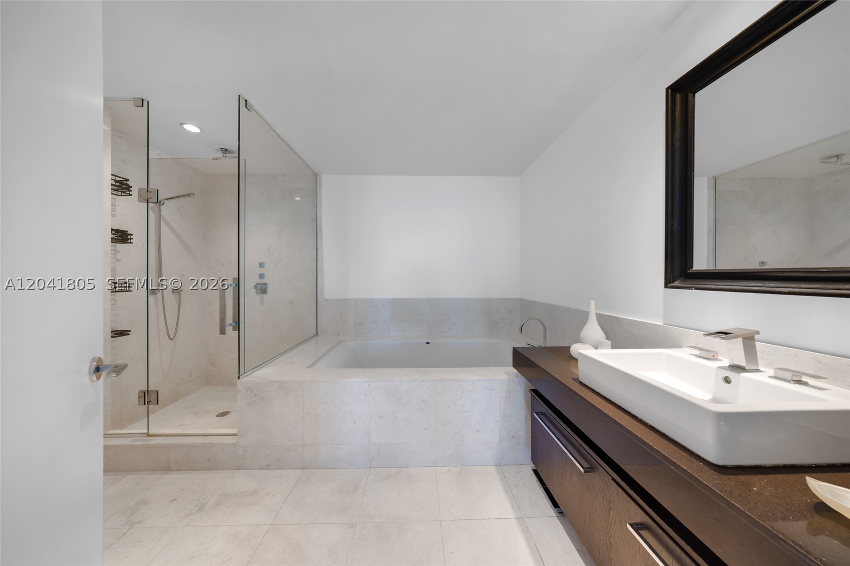 17121 Collins Ave #1406, Sunny Isles Beach FL 33160