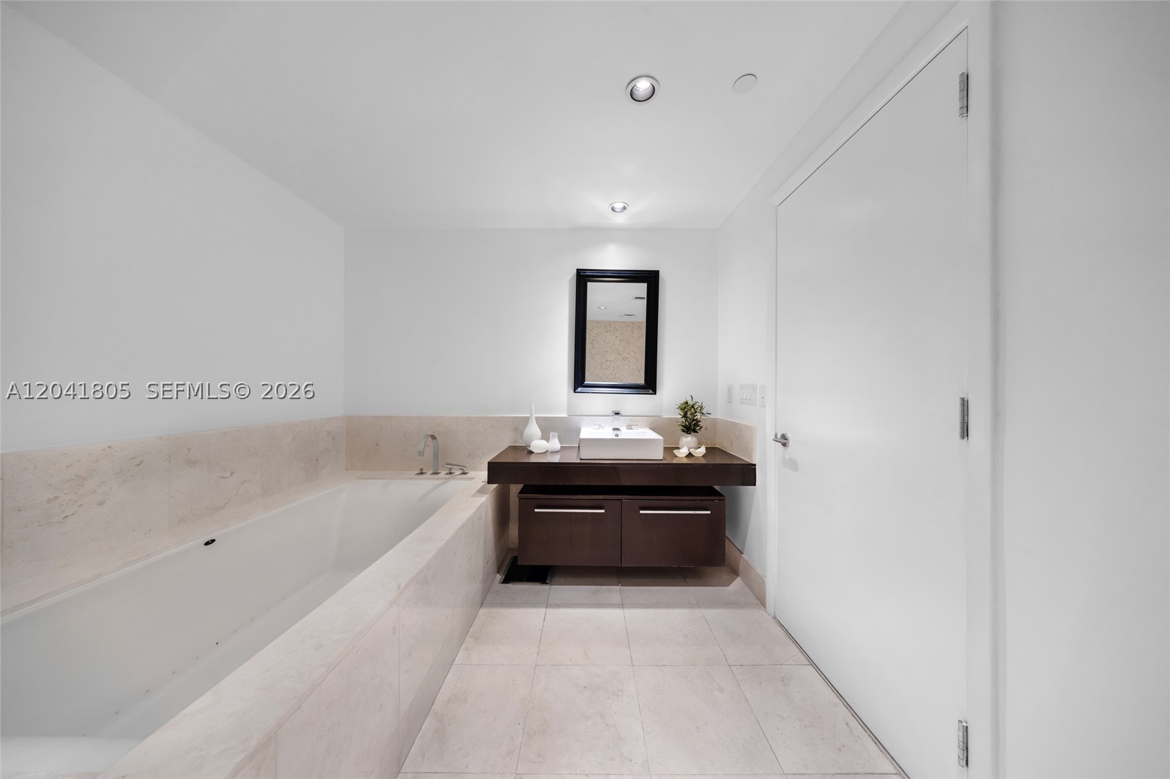 17121 Collins Ave #1406, Sunny Isles Beach FL 33160