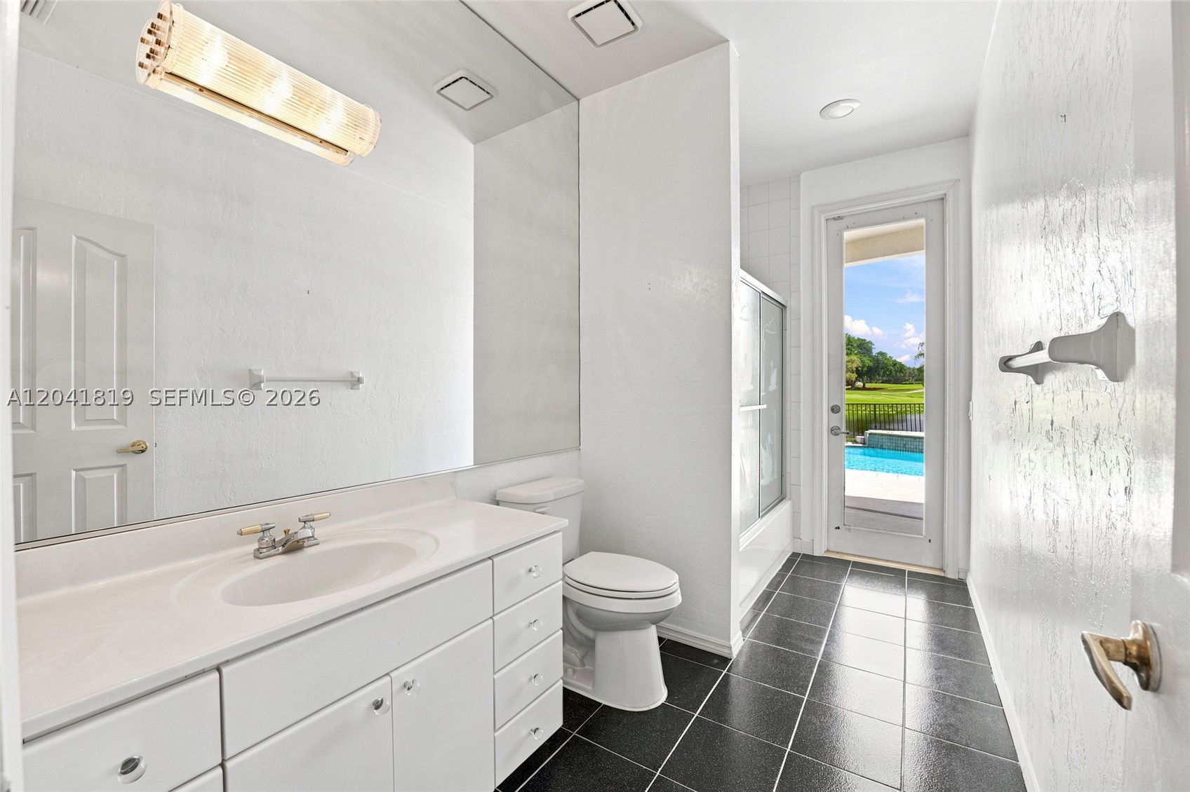 12388 Classic Dr, Coral Springs FL 33071