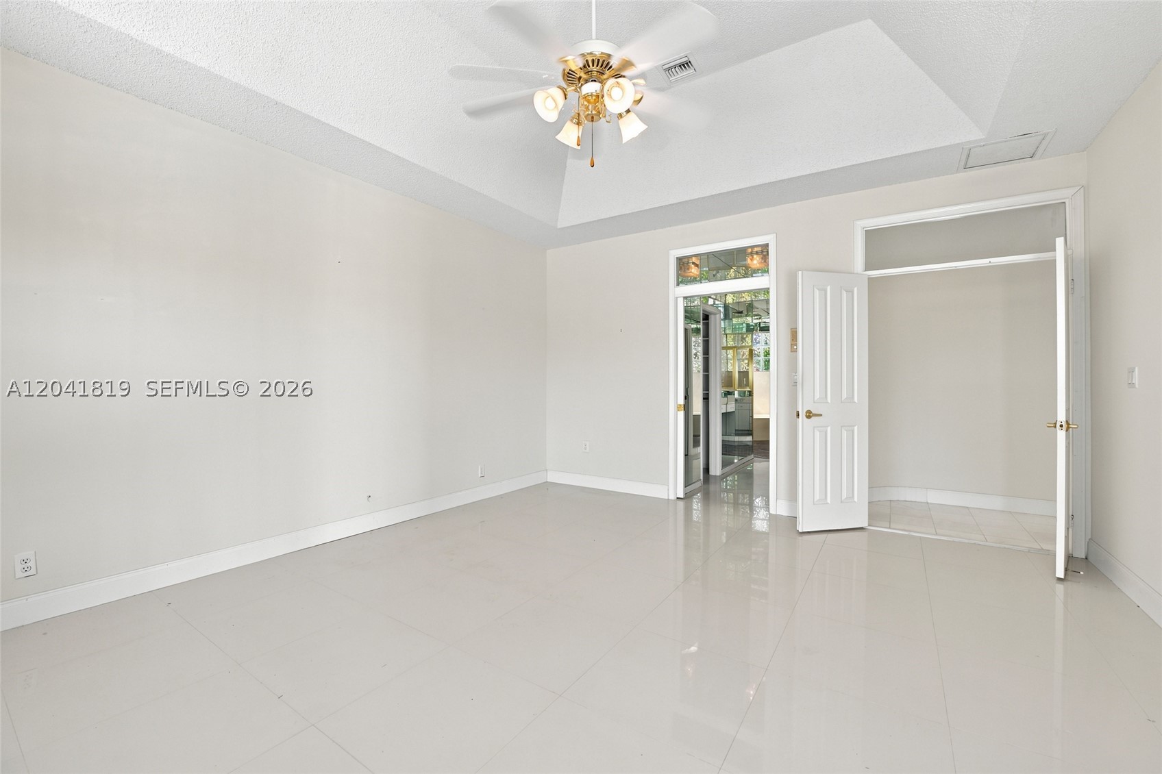 12388 Classic Dr, Coral Springs FL 33071