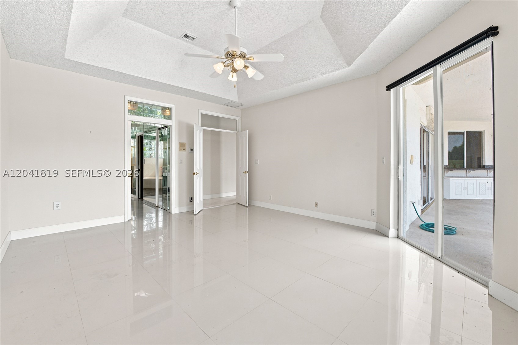 12388 Classic Dr, Coral Springs FL 33071