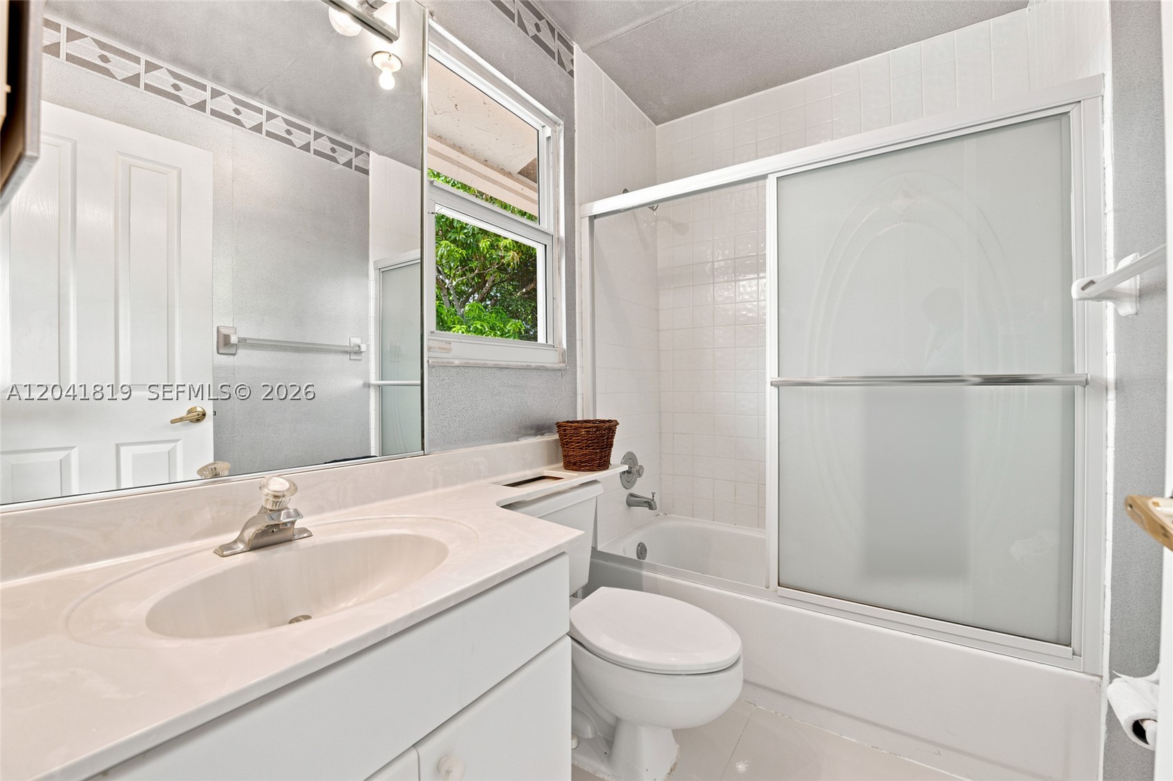 12388 Classic Dr, Coral Springs FL 33071