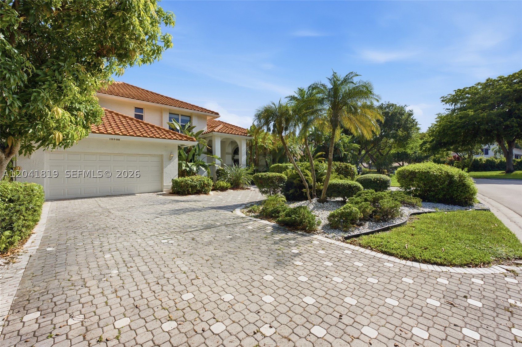 12388 Classic Dr, Coral Springs FL 33071