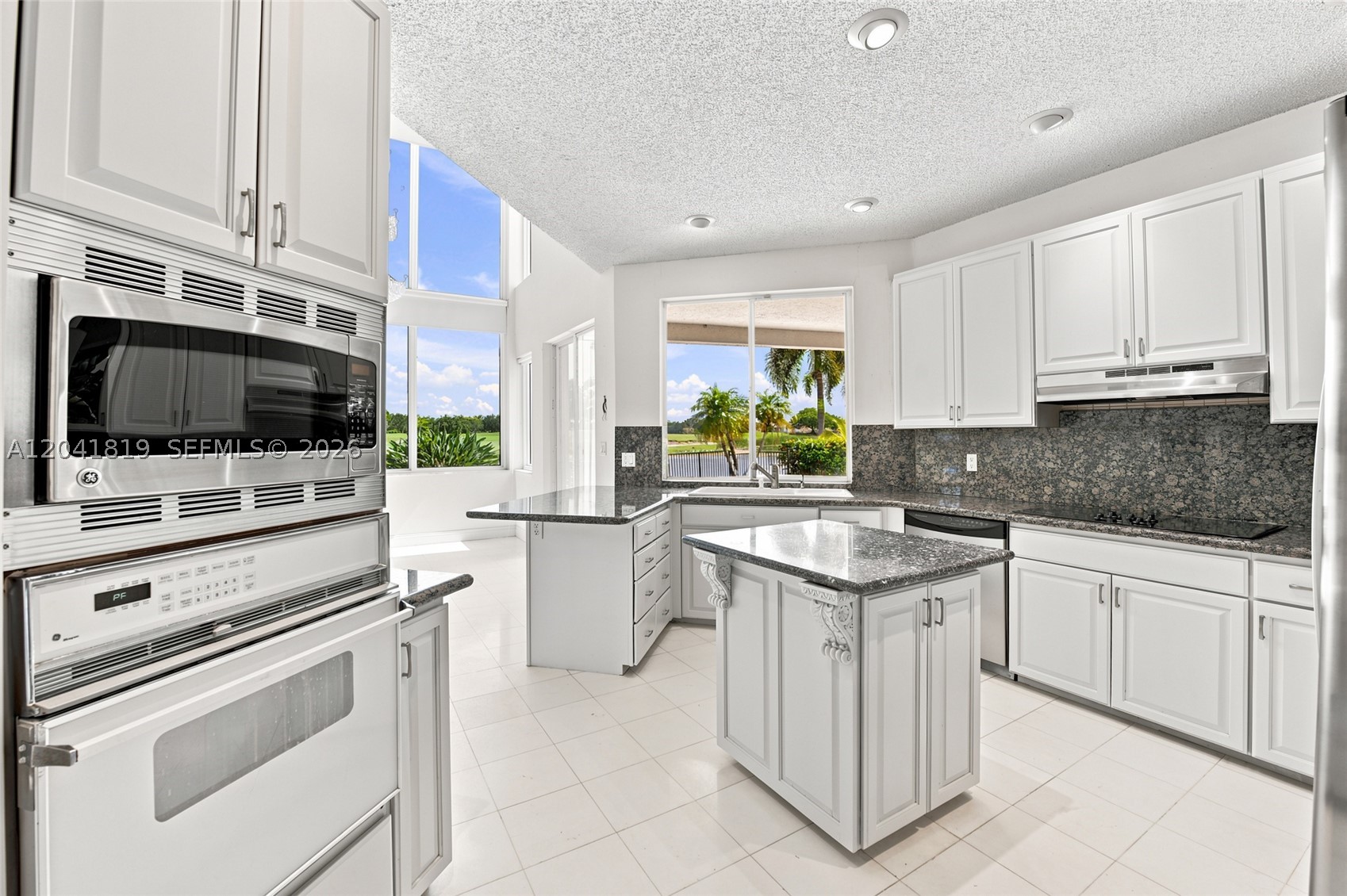 12388 Classic Dr, Coral Springs FL 33071