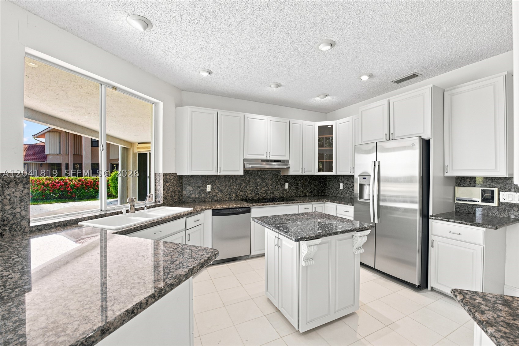 12388 Classic Dr, Coral Springs FL 33071