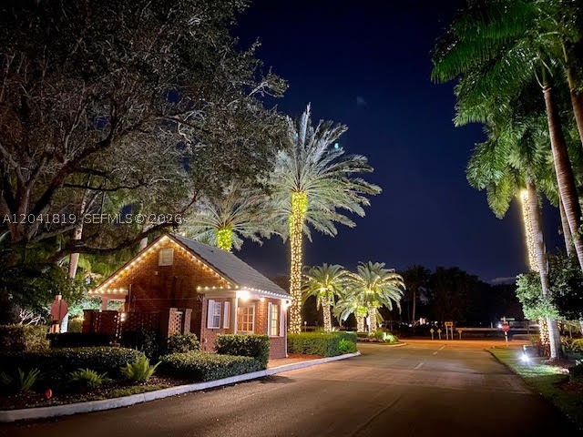 12388 Classic Dr, Coral Springs FL 33071