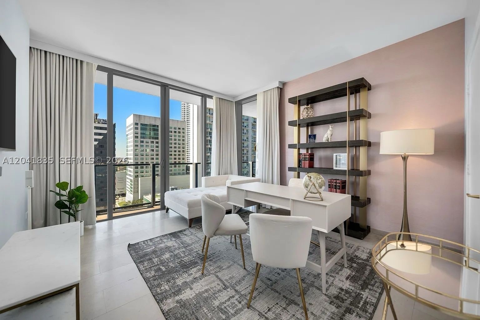 88 SW 7th St #1212, Miami FL 33130