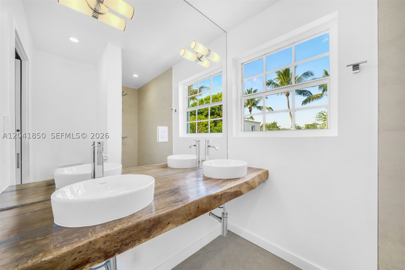 939 W 47th Ct, Miami Beach FL 33140