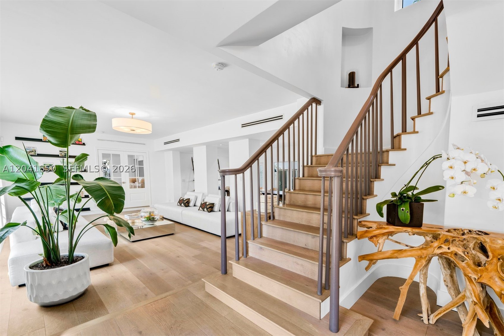 939 W 47th Ct, Miami Beach FL 33140