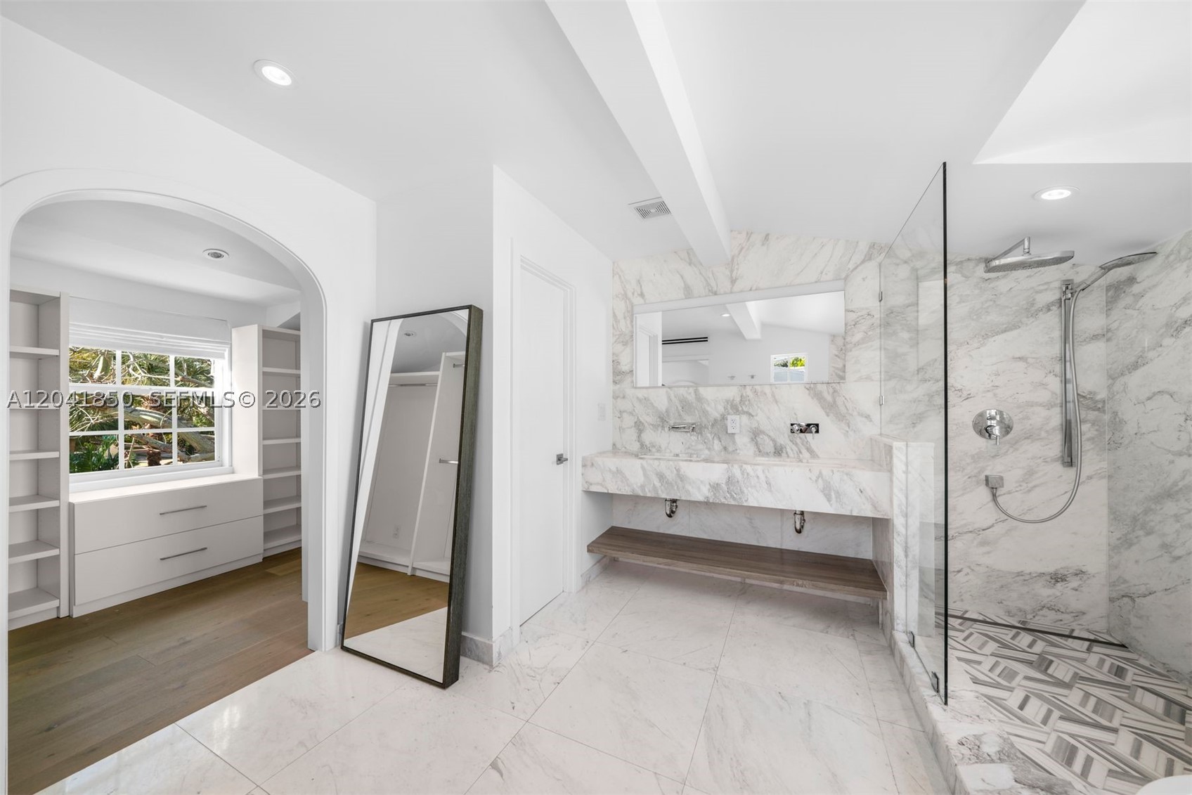 939 W 47th Ct, Miami Beach FL 33140