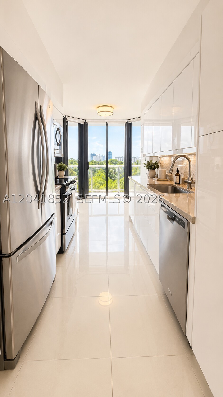 3640 Yacht Club Dr #502, Aventura FL 33180