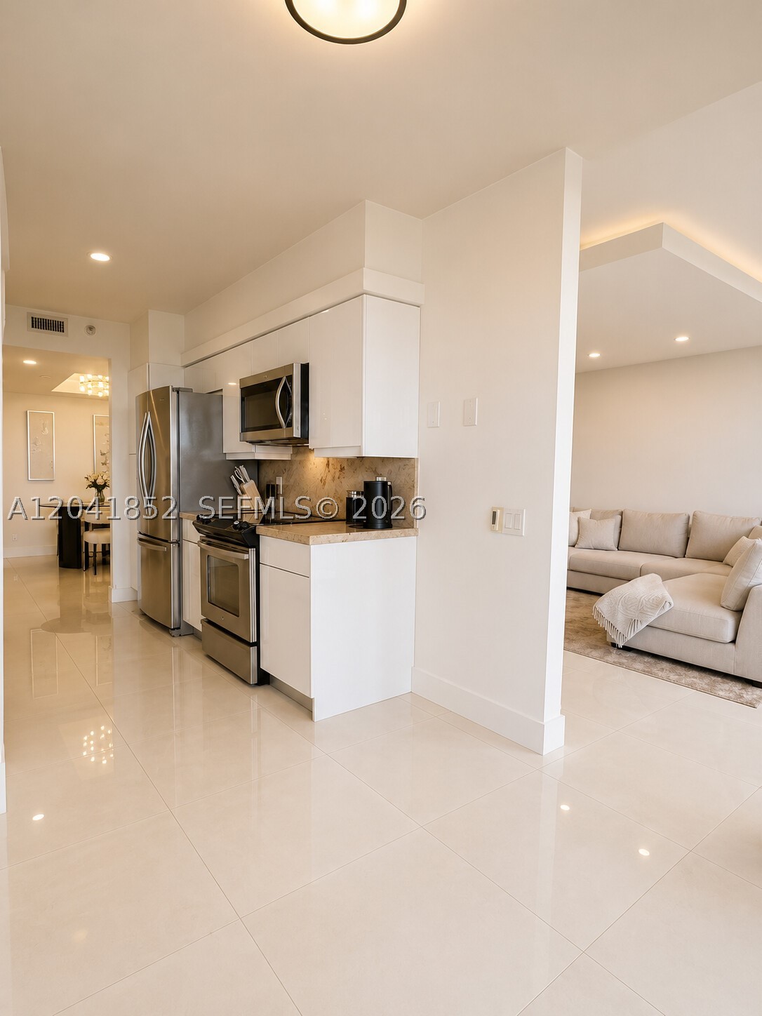 3640 Yacht Club Dr #502, Aventura FL 33180