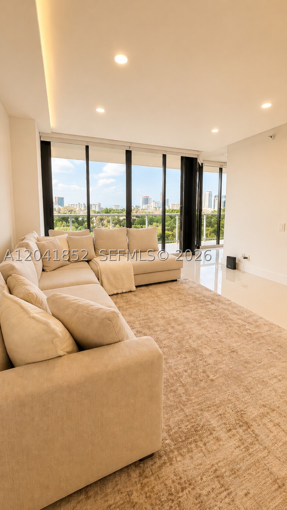 3640 Yacht Club Dr #502, Aventura FL 33180