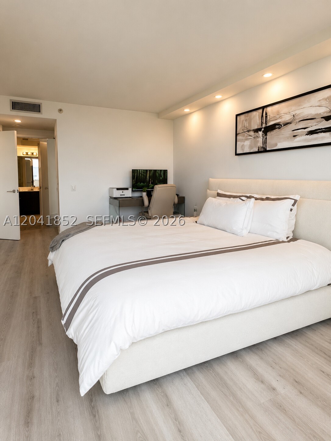 3640 Yacht Club Dr #502, Aventura FL 33180