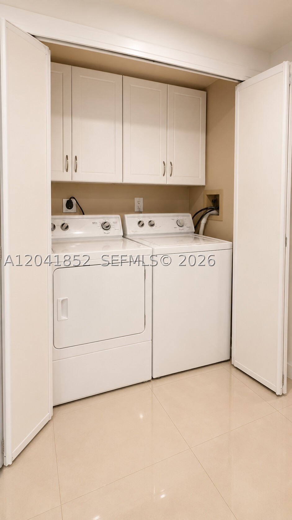 3640 Yacht Club Dr #502, Aventura FL 33180