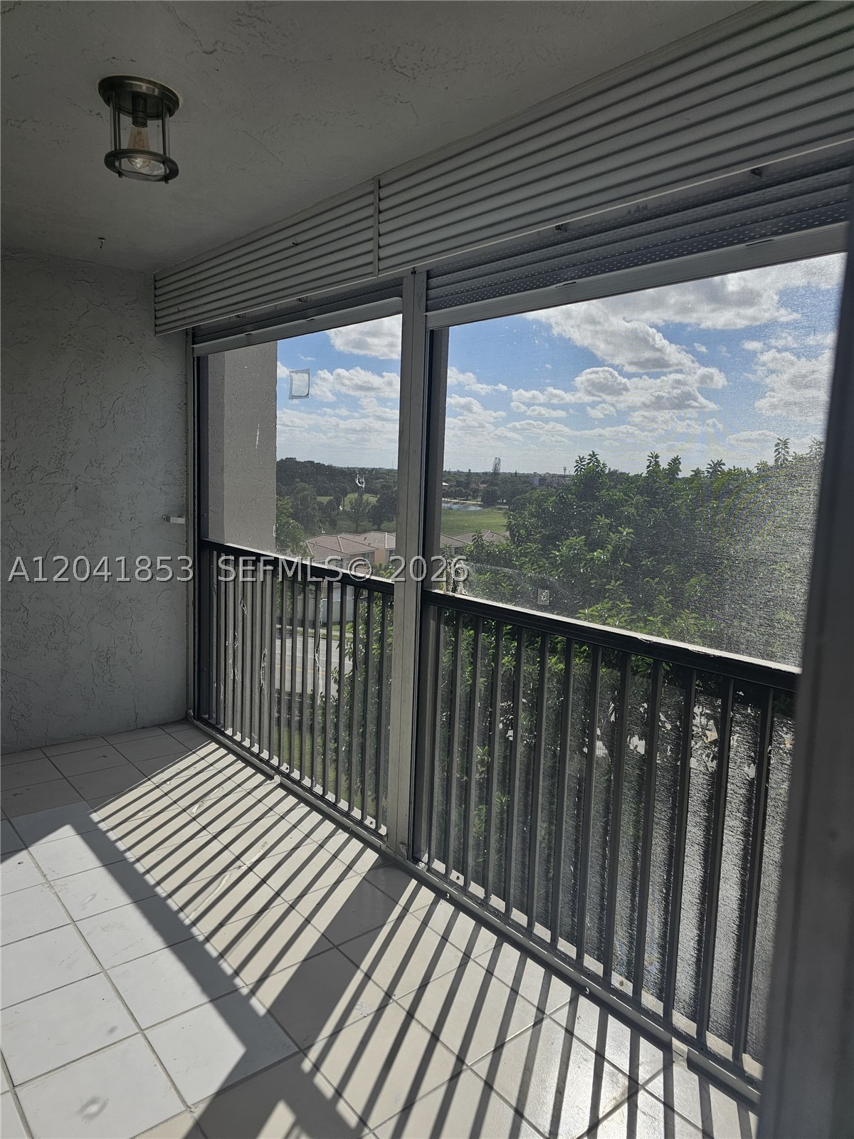 3910 Inverrary Blvd #703-B, Lauderhill FL 33319